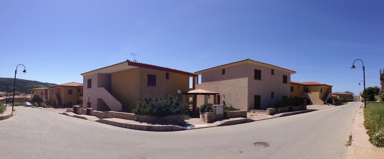 Aparthotel A.I.R. Isola Rossa Borgo Di Mare Exterior foto