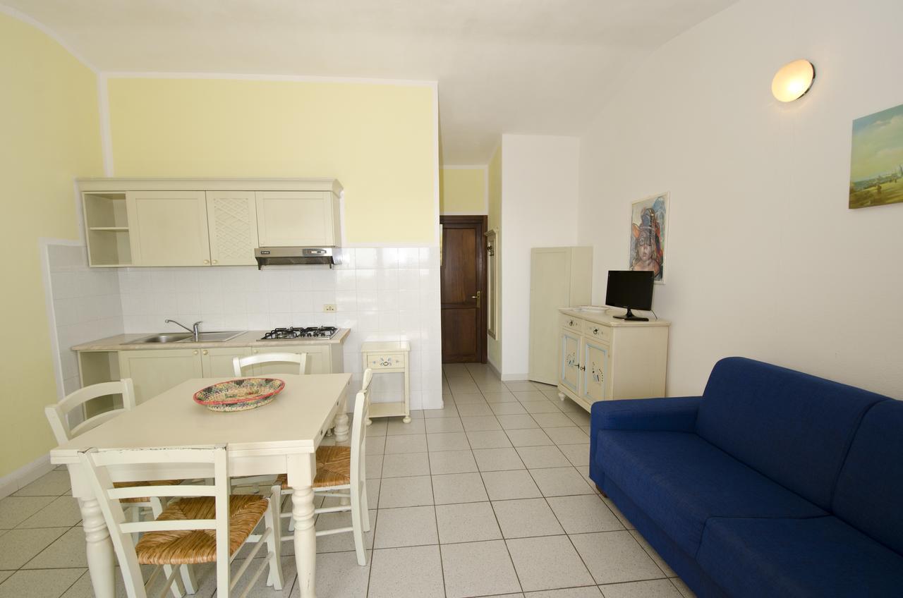 Aparthotel A.I.R. Isola Rossa Borgo Di Mare Exterior foto