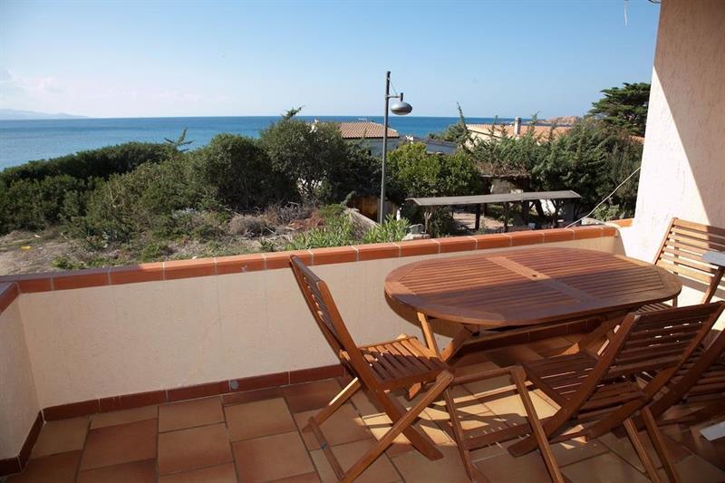 Aparthotel A.I.R. Isola Rossa Borgo Di Mare Exterior foto